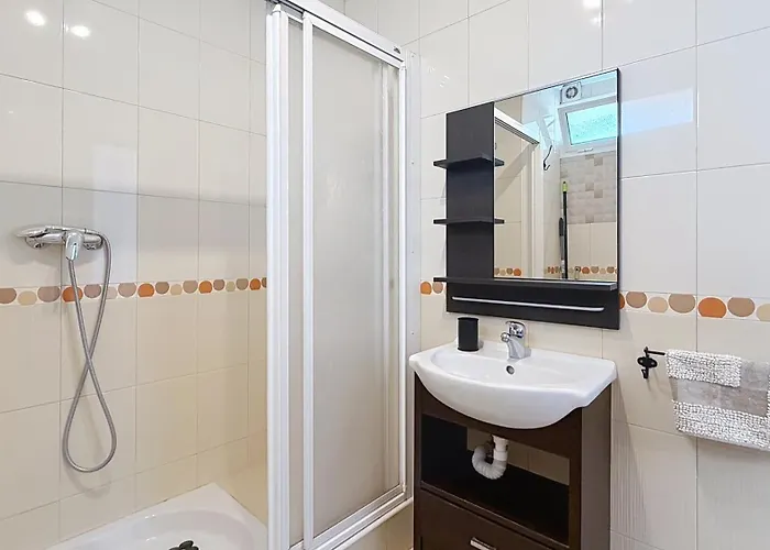 Apartman & Pool By South Costa -